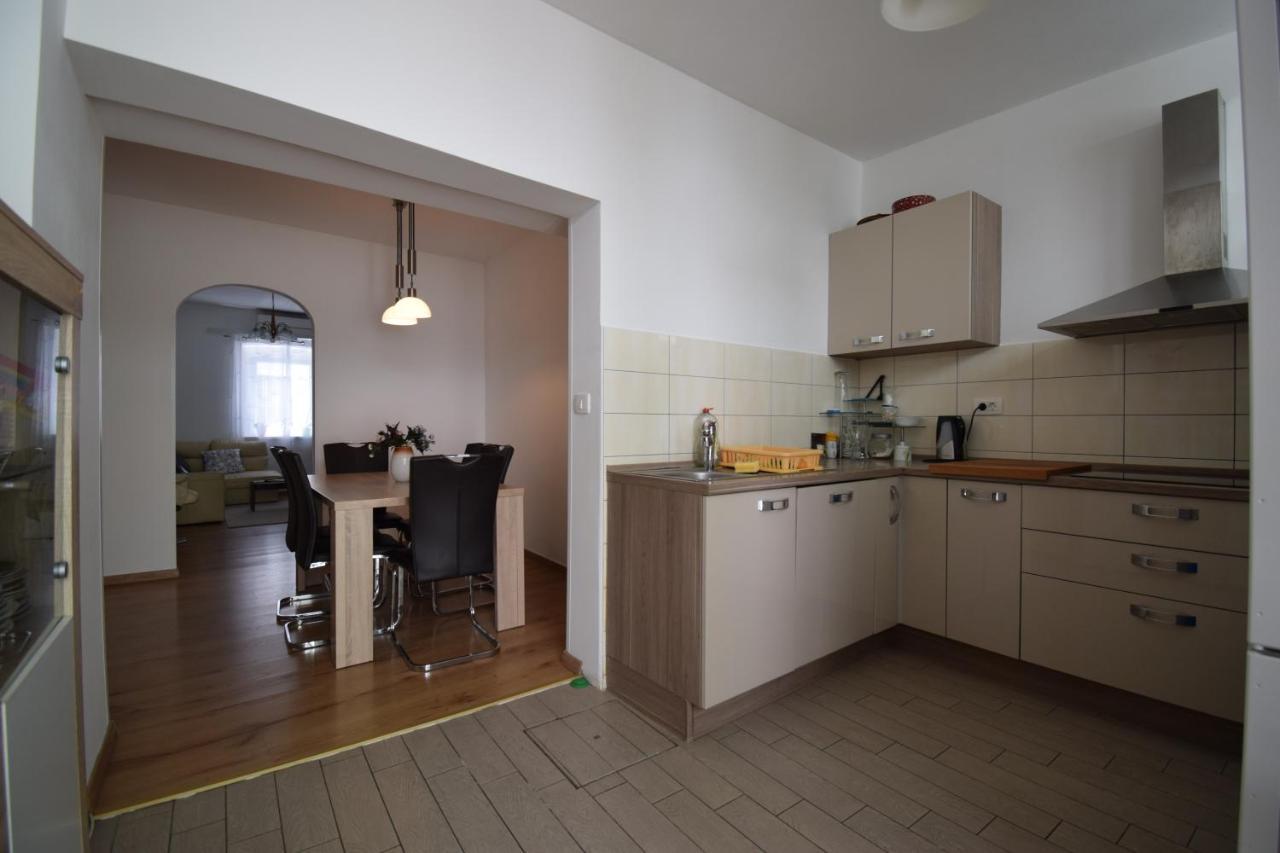 Apartment Adem Koper Exteriér fotografie