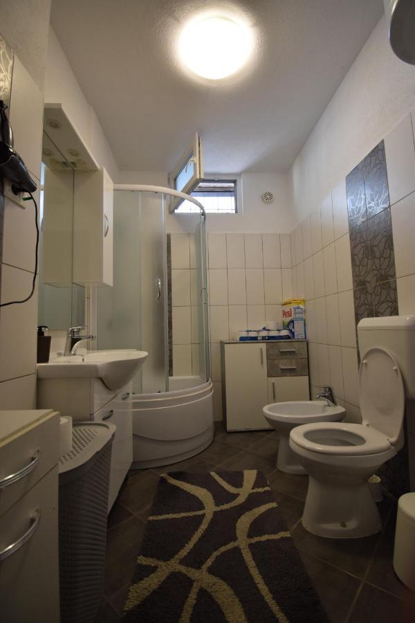 Apartment Adem Koper Exteriér fotografie